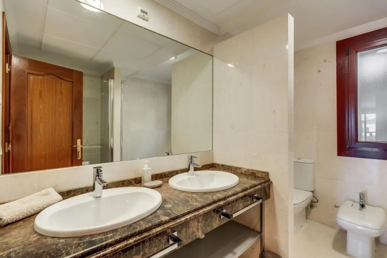 Daire Casa Casares Costa, Spacious Private Garden Bahia de Casares